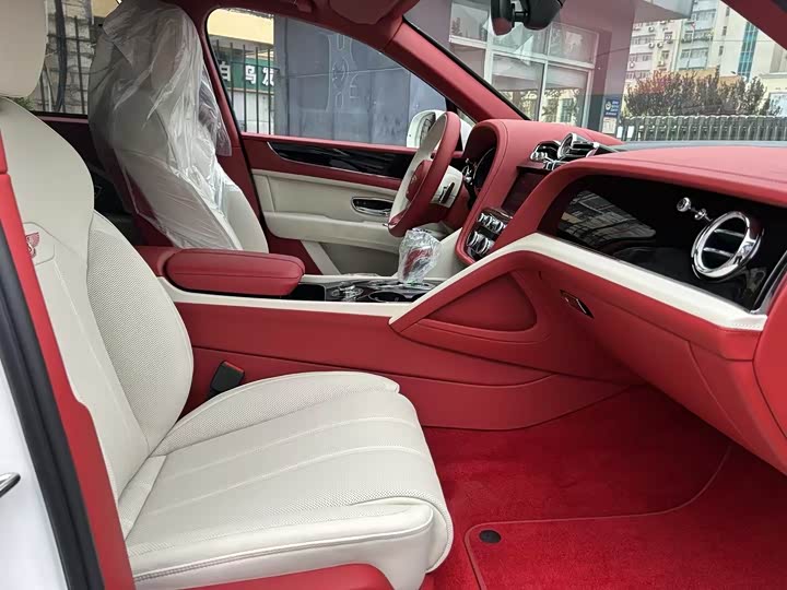 Фото 6 - Bentley Bentayga