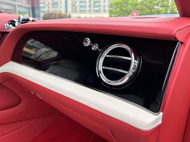 Фото 7 - Bentley Bentayga