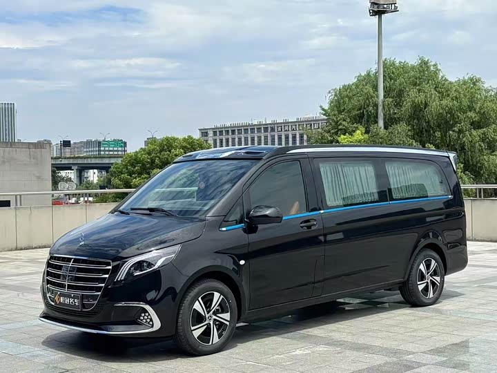 Фото 1 - Mercedes-Benz Vito