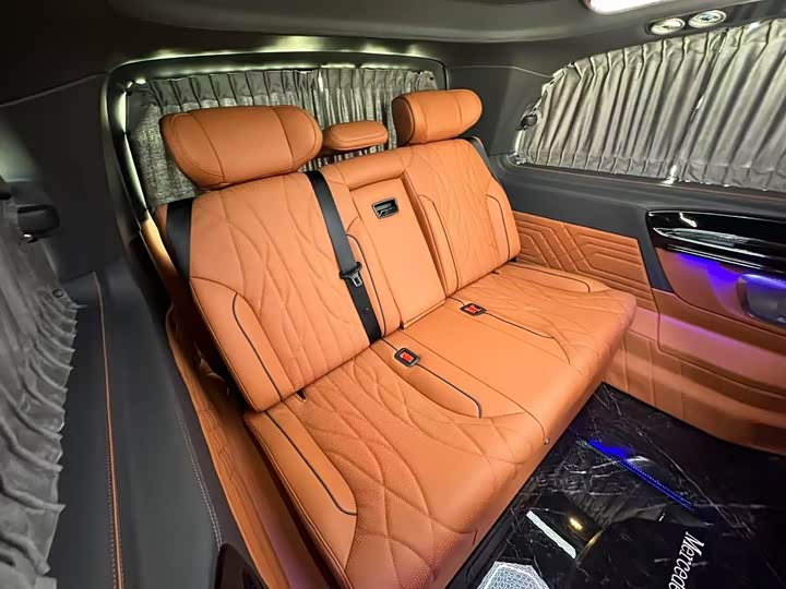 Фото 12 - Mercedes-Benz Vito