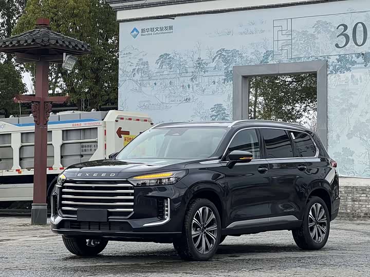 Фото 1 - Exeed VX