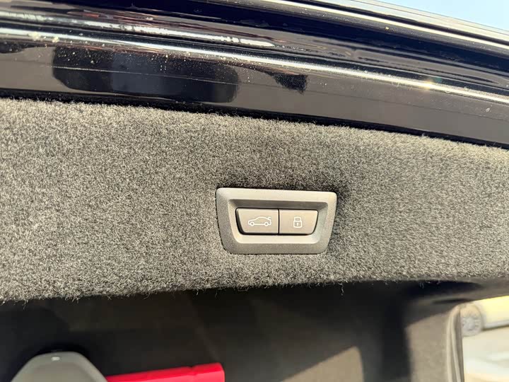 Фото 10 - BMW 7 Series