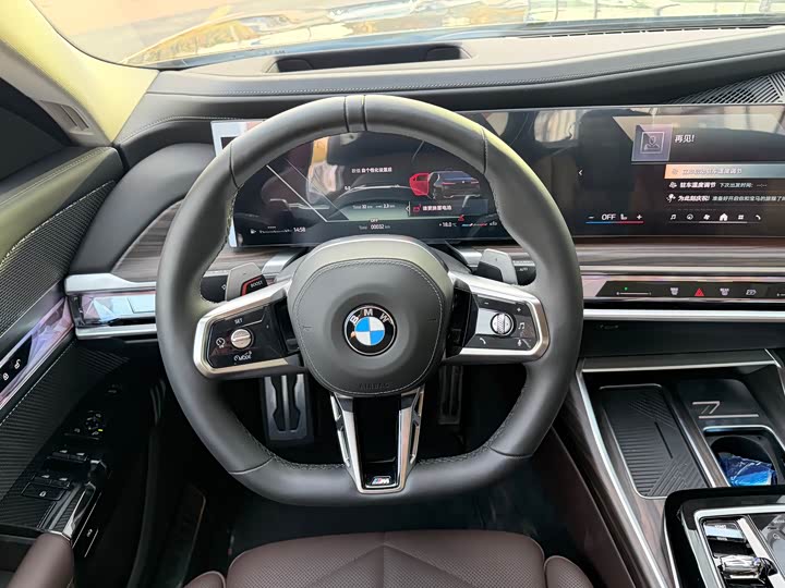 Фото 22 - BMW 7 Series