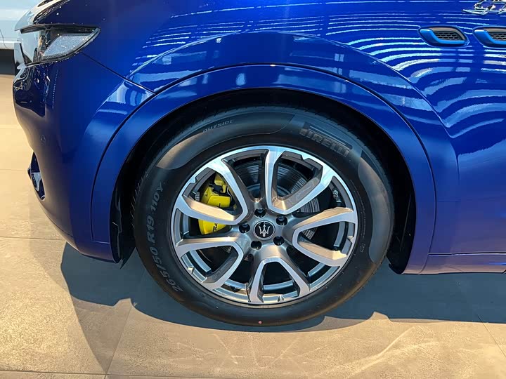 Фото 4 - Maserati Levante