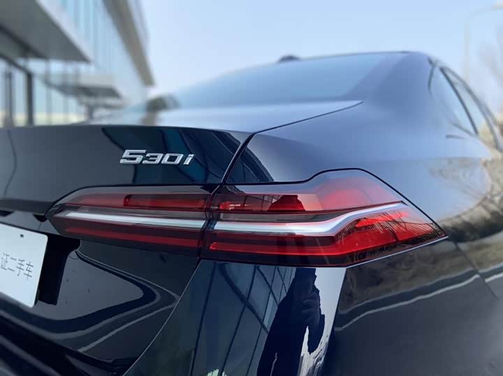 Фото 28 - BMW 5 Series