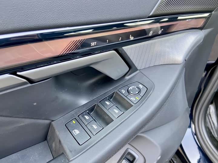 Фото 6 - BMW 5 Series