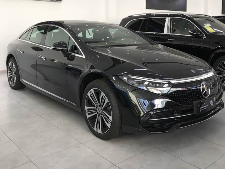 Photo 3 - Mercedes-Benz EQS