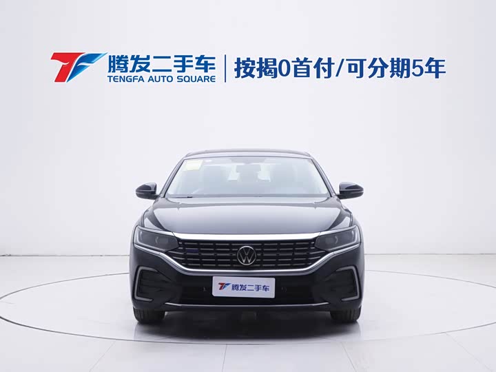 Фото 2 - Volkswagen Passat Hybrid