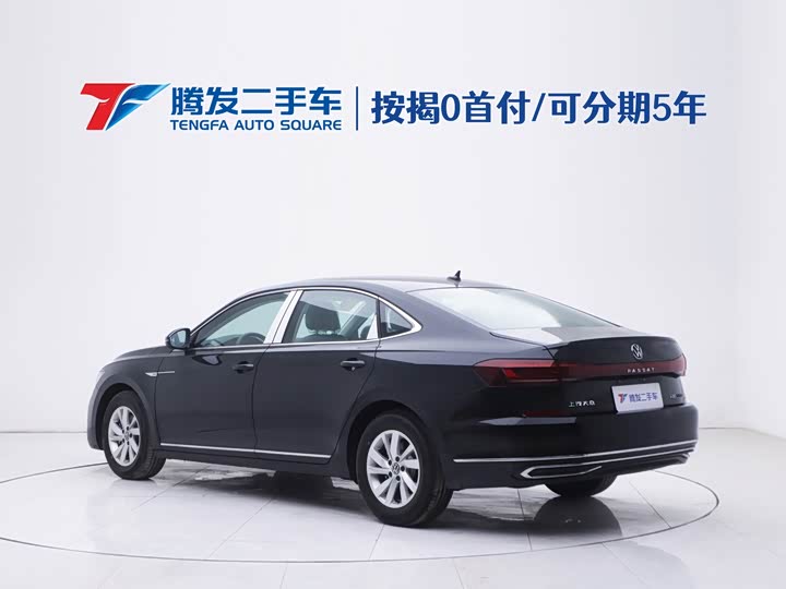 Фото 3 - Volkswagen Passat Hybrid