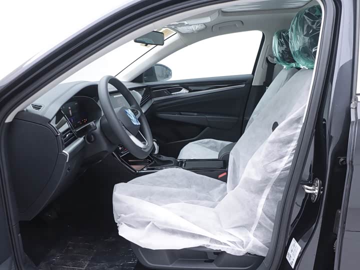 Фото 7 - Volkswagen Passat Hybrid