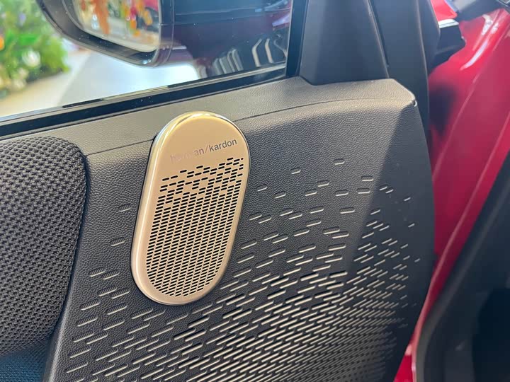 Фото 9 - Mini Cooper JCW