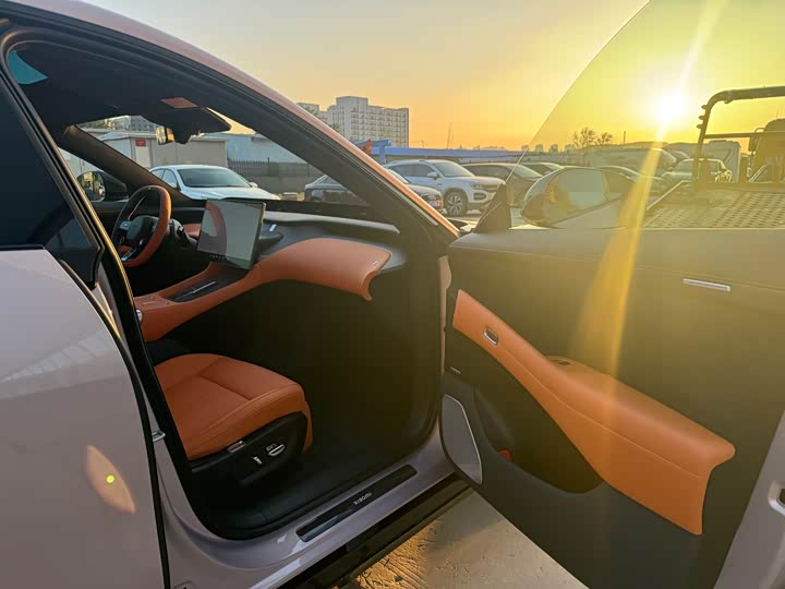 Фото 7 - Xiaomi YU7