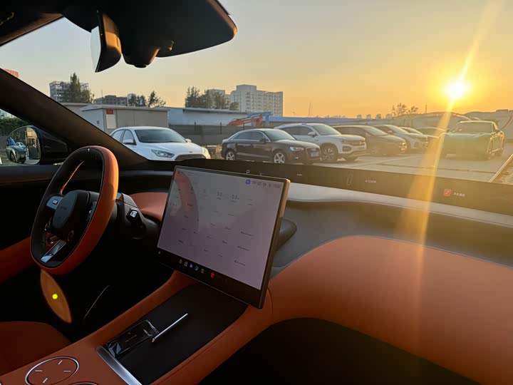 Фото 8 - Xiaomi YU7