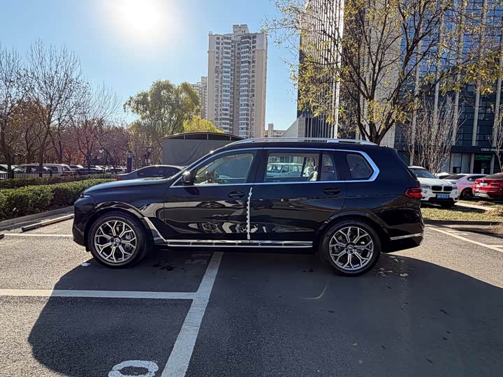 Фото 3 - BMW X7