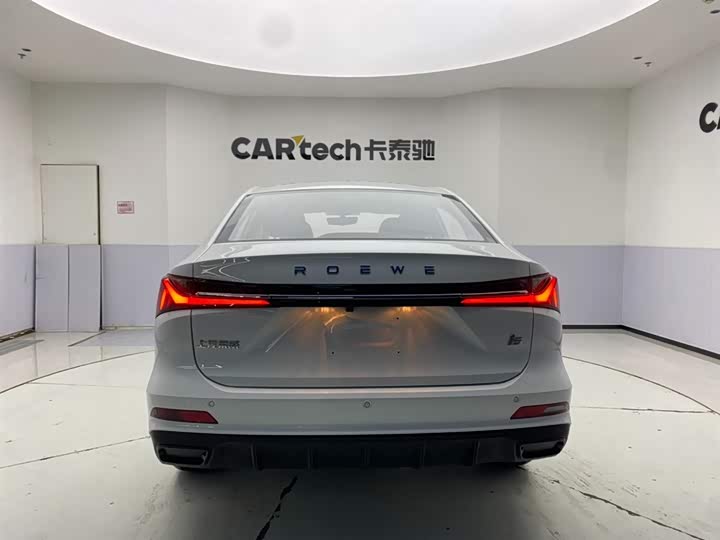 Фото 6 - Roewe i5