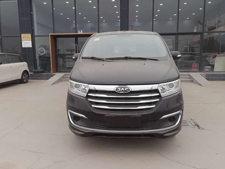 Фото 2 - JAC Refine M3