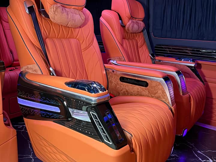 Фото 12 - Mercedes-Benz Vito