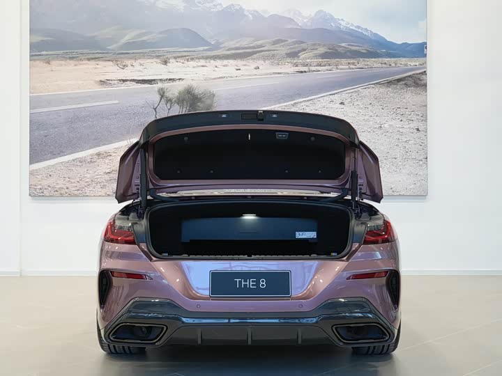 Фото 8 - BMW 8 Series