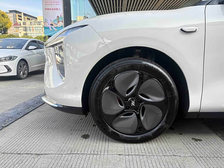 Фото 2 - IM motors LS6