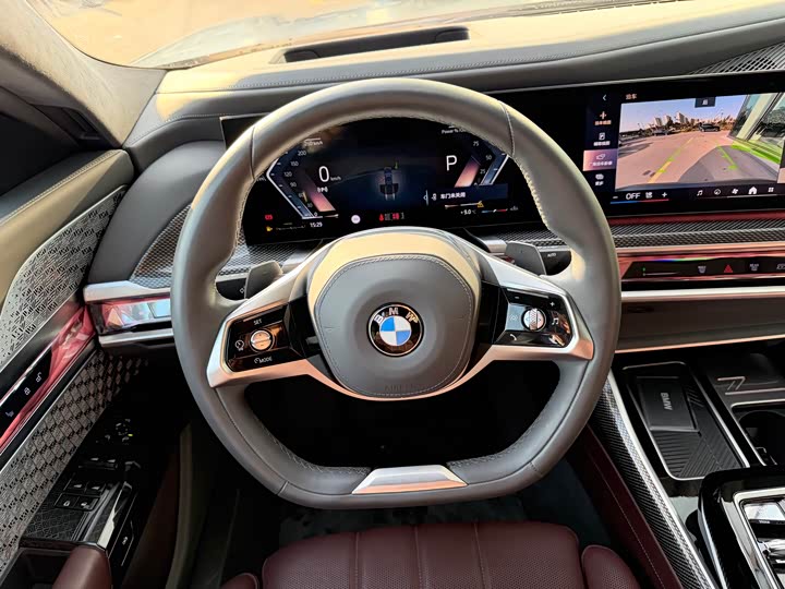 Фото 21 - BMW 7 Series