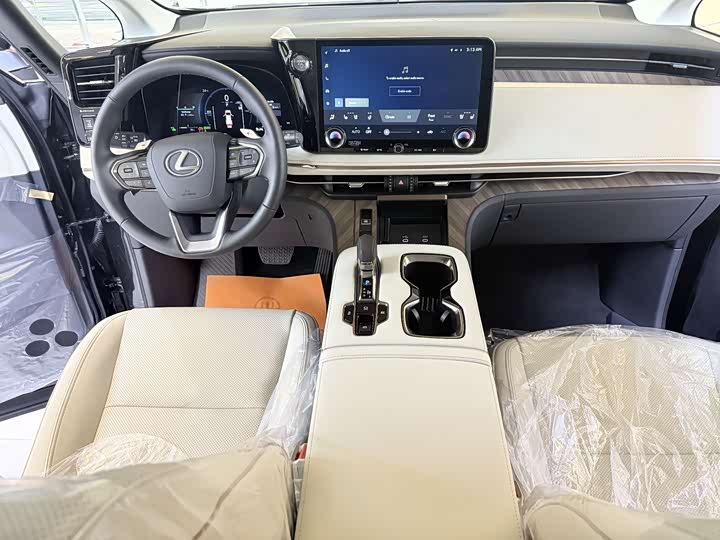 Фото 11 - Lexus LM