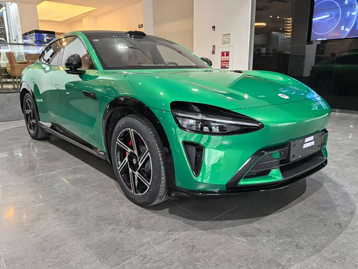 Фото 2 - Xiaomi YU7