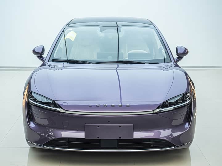 Фото 2 - Luxeed S7