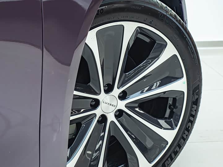 Фото 7 - Luxeed S7