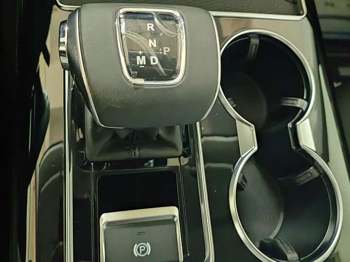 Фото 7 - Hongqi HS7