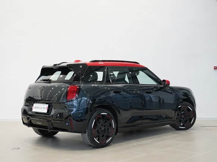 Фото 3 - Mini Aceman JCW