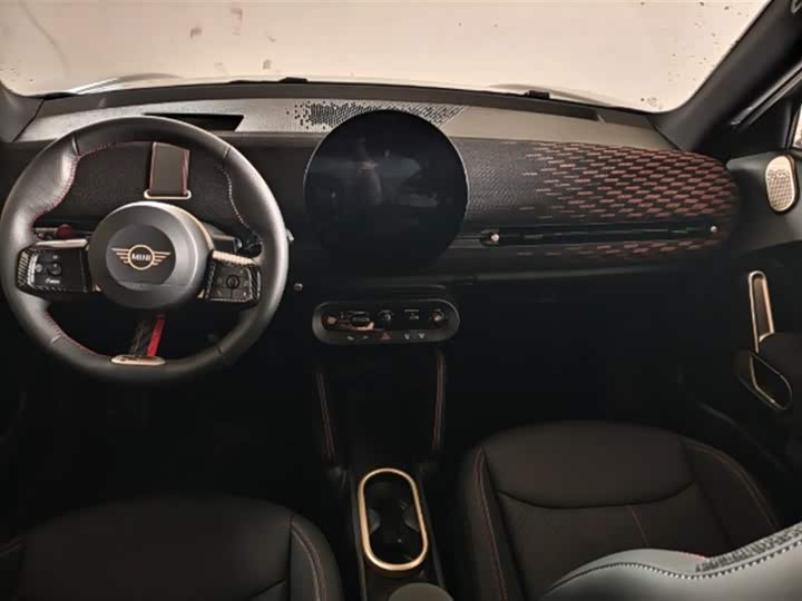 Фото 7 - Mini Aceman JCW