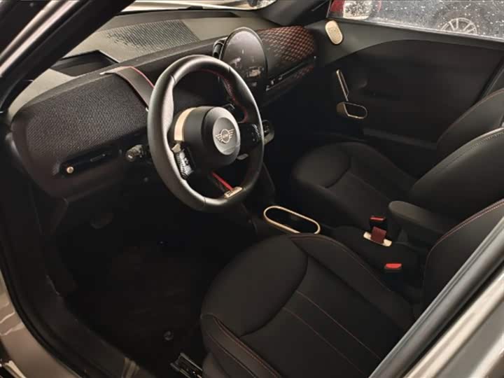 Фото 8 - Mini Aceman JCW