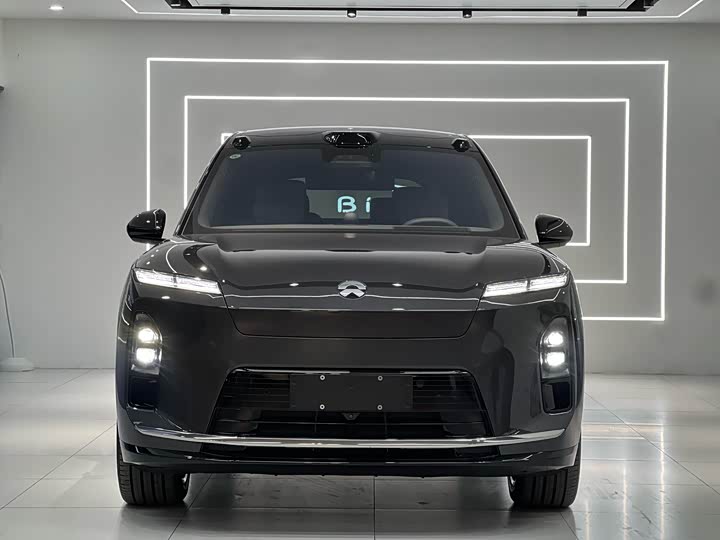 Фото 3 - Nio ES8