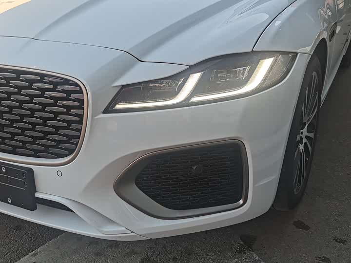 Фото 5 - Jaguar XF L