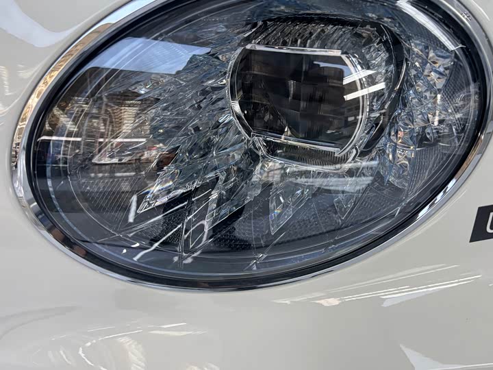 Фото 6 - Bentley Bentayga