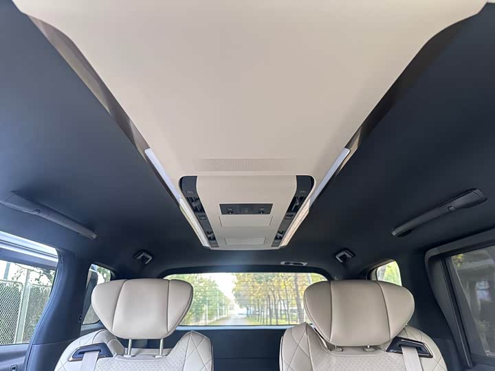 Фото 8 - Toyota Alphard