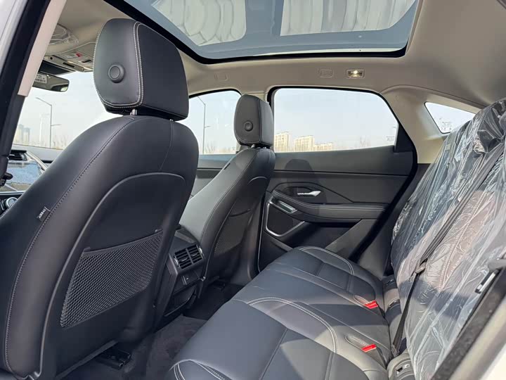 Фото 6 - Jaguar E-Pace