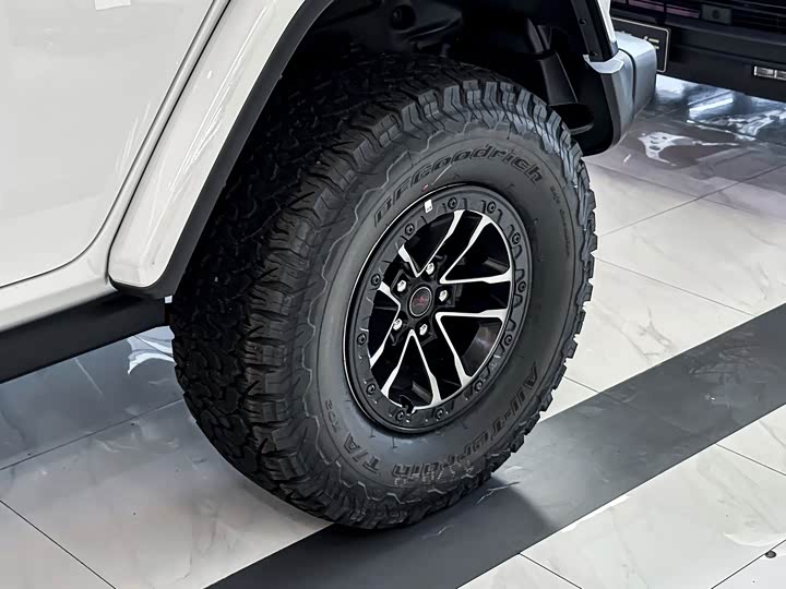 Фото 7 - Jeep Wrangler