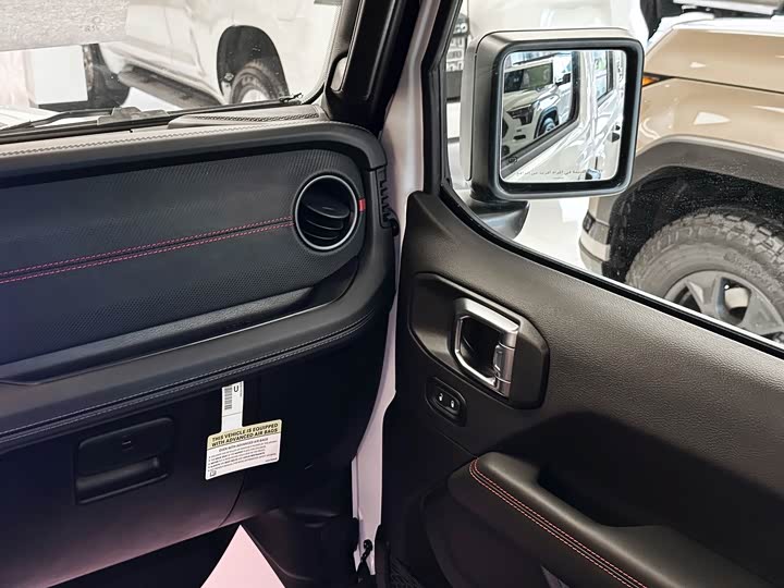 Фото 8 - Jeep Wrangler