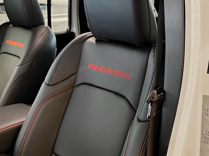 Фото 9 - Jeep Wrangler