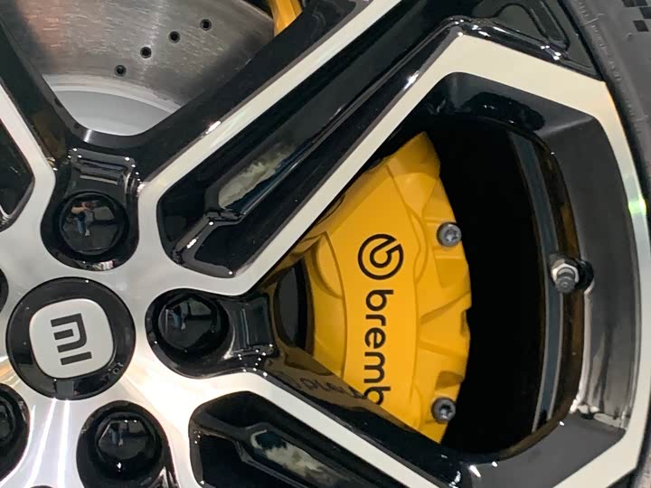 Фото 4 - Xiaomi SU7