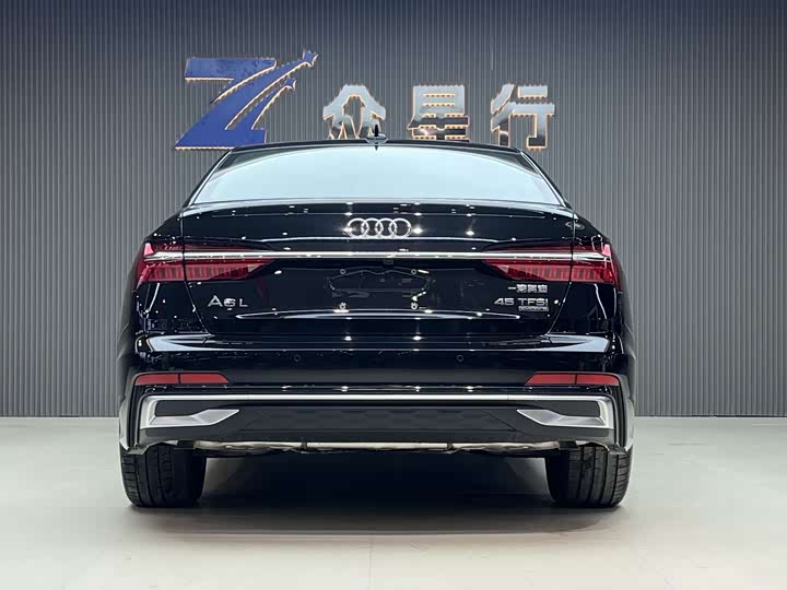 Фото 3 - Audi A6L