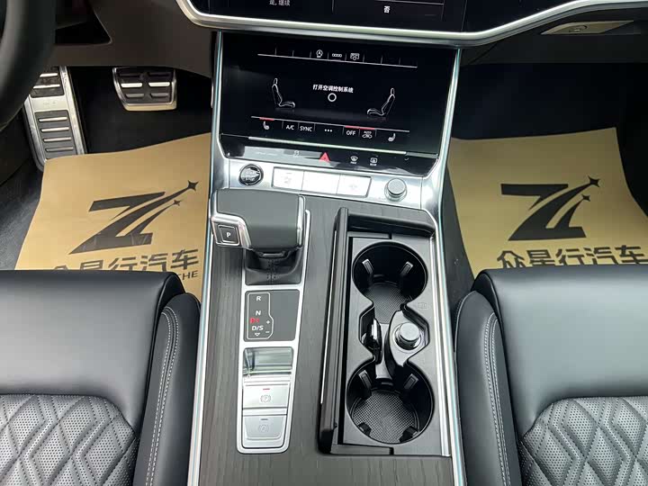 Фото 7 - Audi A6L