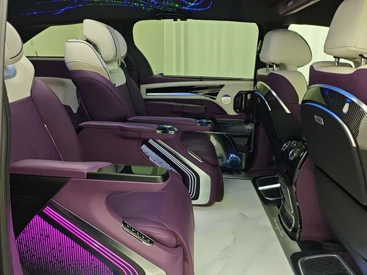 Фото 9 - Toyota Granvia