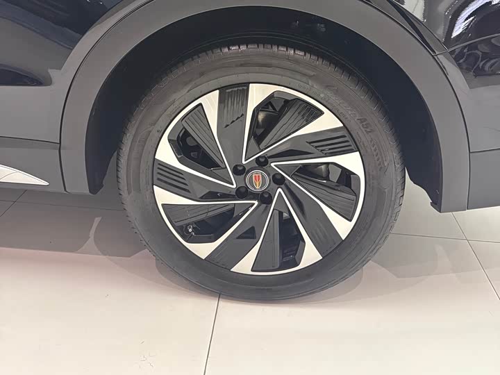 Фото 7 - Hongqi HS7 Hybrid