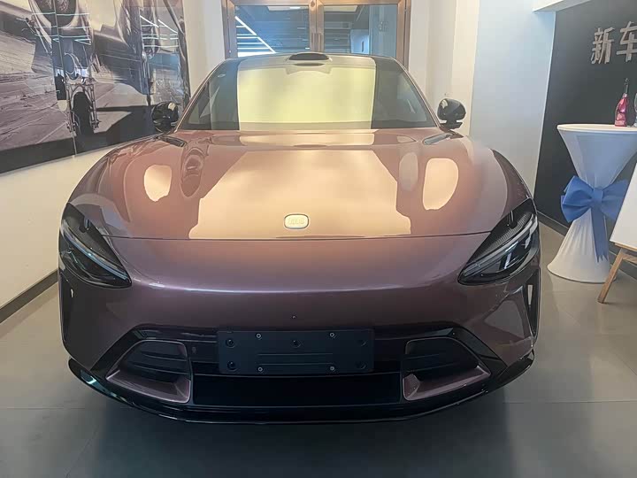 Фото 2 - Xiaomi YU7