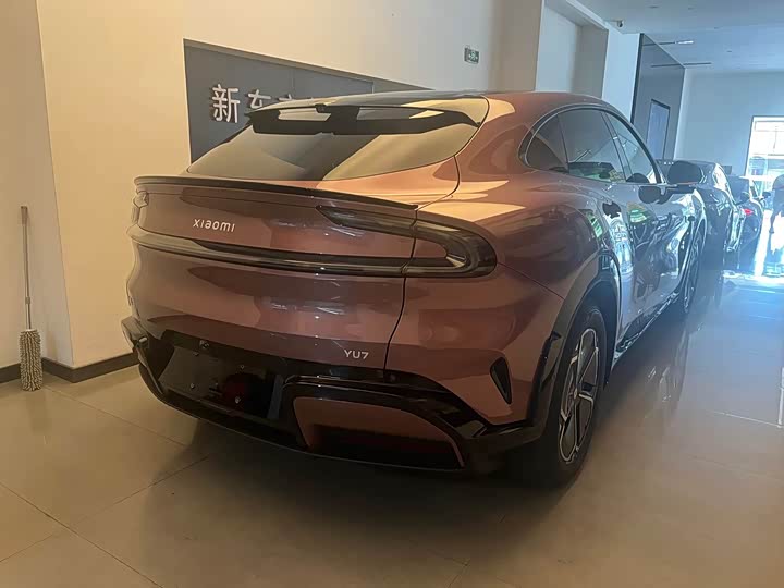 Фото 4 - Xiaomi YU7