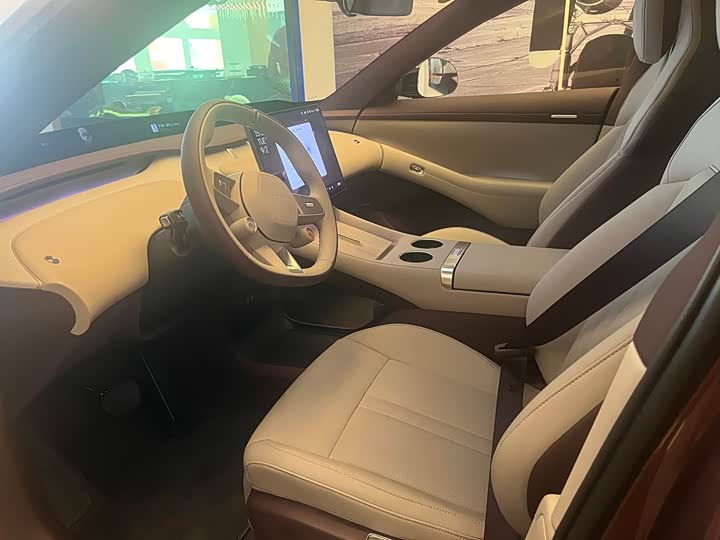 Фото 7 - Xiaomi YU7