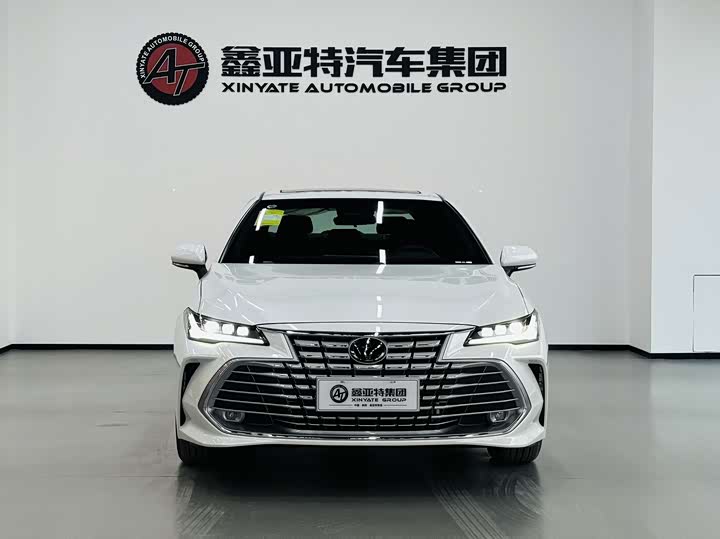 Фото 2 - Toyota Avalon