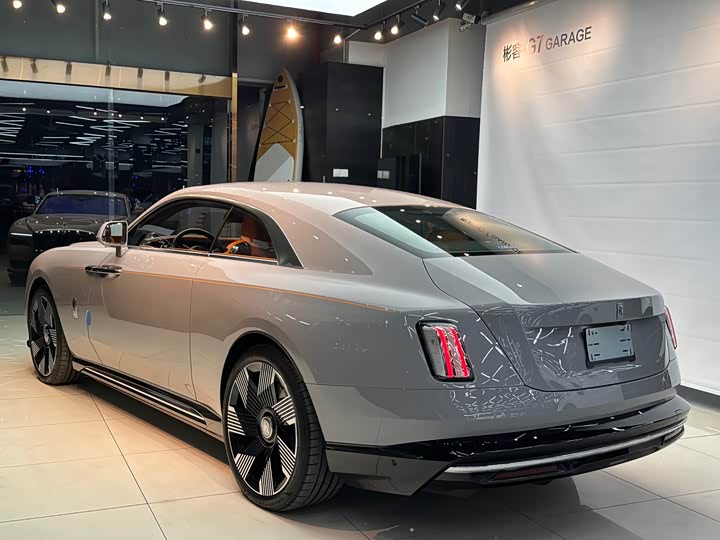 Фото 8 - Rolls-Royce Spectre